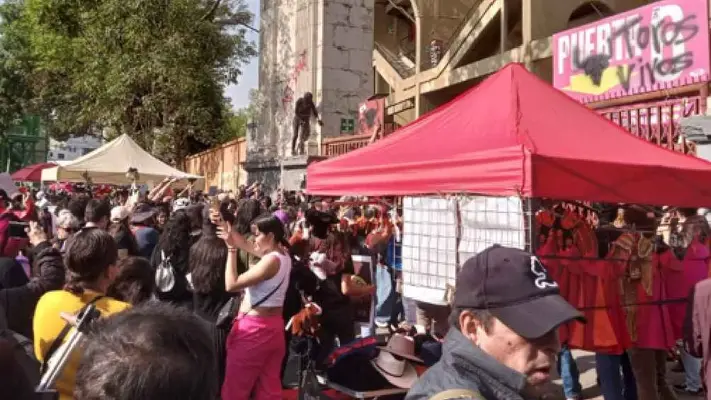 ¡Se encienden los ánimos en la Plaza de Toros México! Manifestantes piden el fin de las corridas