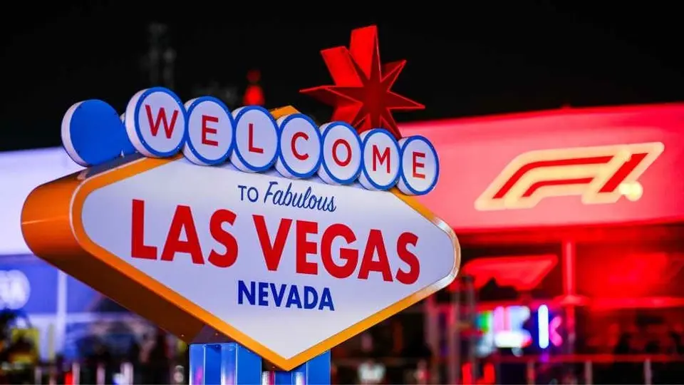 GP Las Vegas: Mercedes y Haas toman con humor suspensión de Primera Práctica Libre
