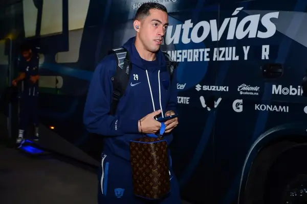Rogelio Funes Mori ya trabaja en su rehabilitación con Pumas