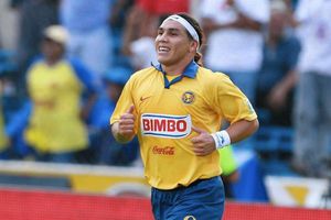 Exjugador de América confiesa haberse agarrado a golpes con Salvador Cabañas tras un partido