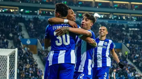 Porto golea 5-0 a Moreirense, Jorge Sánchez apenas jugó 10 minutos
