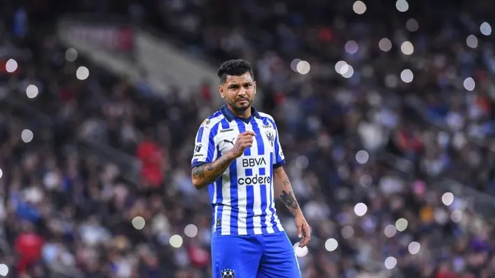 ¿Por qué la afición de Rayados está enojada con 'Tecatito' Corona?