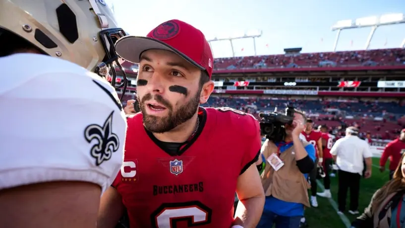 Baker Myfield estará disponible con Buccaneers para el juego ante Carolina