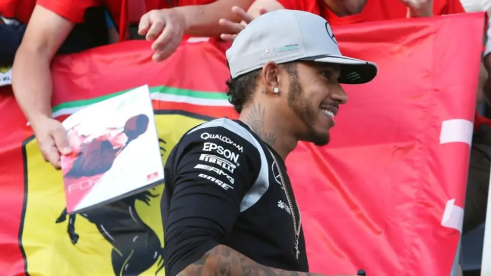 ¡Oficial! Lewis Hamilton saldrá de Mercedes y llegará a Ferrari en 2025