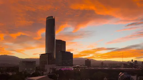 Tuvimos otro cielo rojo, ¿pero sabes cómo es que se tiñe de este color?