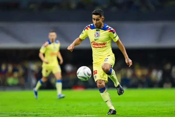 Juan Hernández opinó que Luis Fuentes merece la titularidad en América por su experiencia