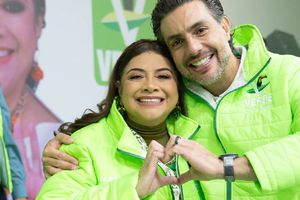 Entrega PVEM a Clara Brugada constancia de precandidata única a la Jefatura de Gobierno de la CDMX