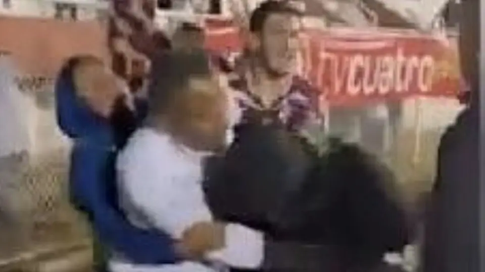 Partido de la Liga Premier termina en trifulca, tuvo que intervenir la Guardia Nacional