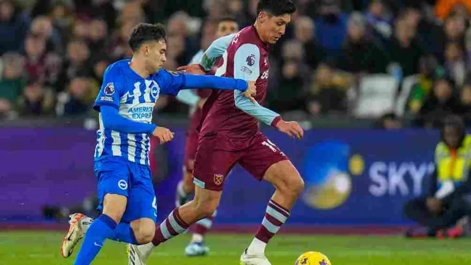 Edson Álvarez fue elegido como el mejor jugador del partido entre West Ham y Brighton