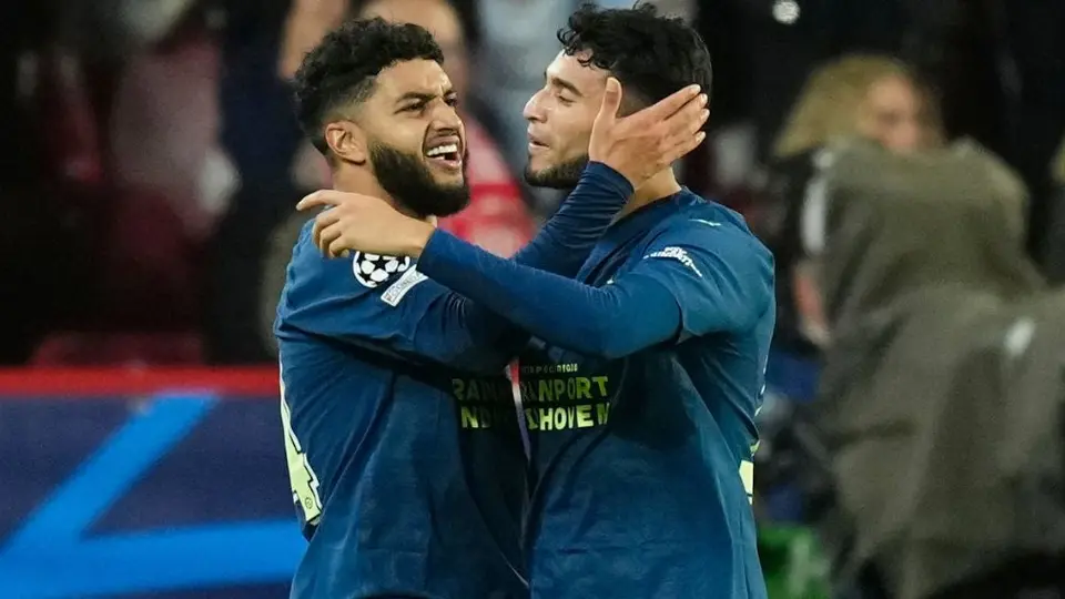 ¡Diabólicos! El PSV y Chucky fulminan al Sevilla y pisan los Octavos de Champions League