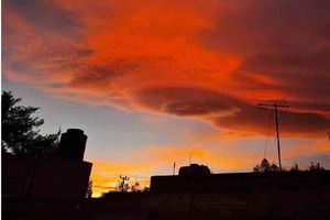 ¿Lo viste? Usuarios en redes reportan extraño atardecer en la Ciudad de México