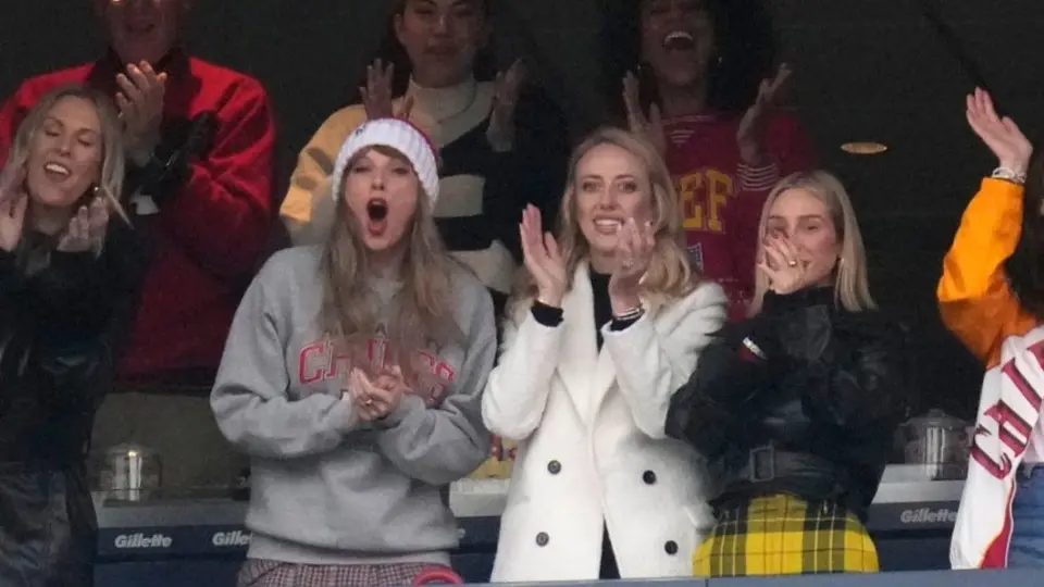¡La pasión le ganó! Taylor Swift se enfurece en el juego de Chiefs vs Patriots