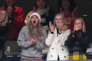 ¡La pasión le ganó! Taylor Swift se enfurece en el juego de Chiefs vs Patriots
