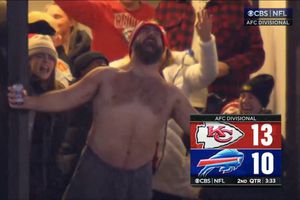 Jason Kelce fue regañado por su esposa tras festejo en Buffalo