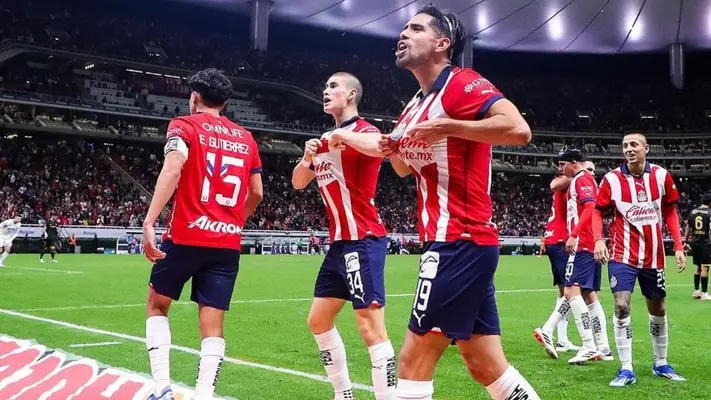 Chivas se impone ante Toluca; llegó la primera victoria en la era de Fernando Gago