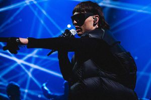 Insisten en cancelar a Peso Pluma en Viña del Mar. Te explicamos las razones