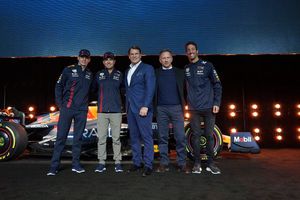 Fórmula 1: Preparativos de Ford con Red Bull van por buen camino