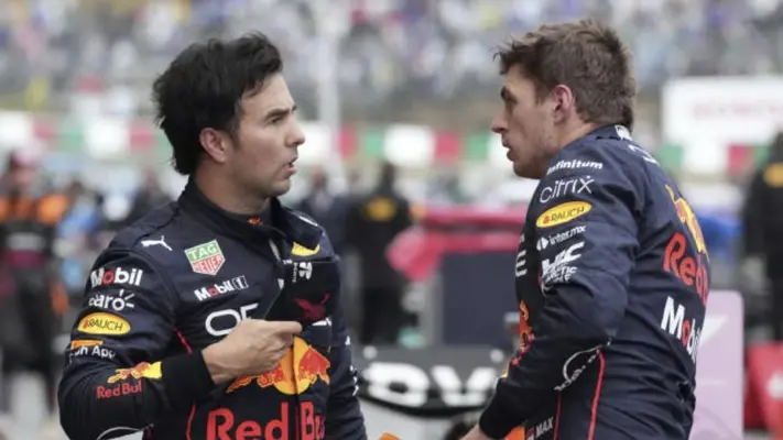 Verstappen lanza 'pedrada' a Checo Pérez: "Yo tengo que adaptarme al coche que me den"