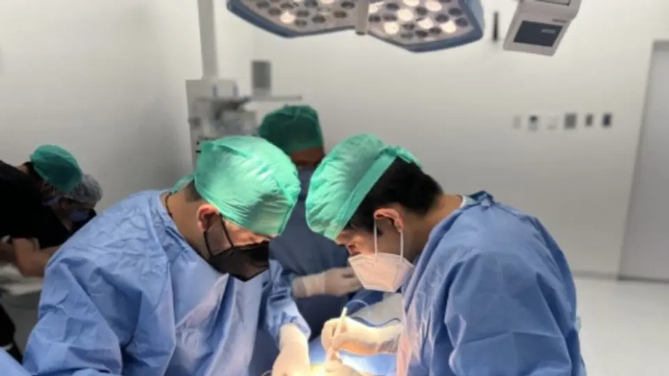 Impulsa Clínica de Hernia y Vesícula Biliar cirugía robótica y laparoscópica