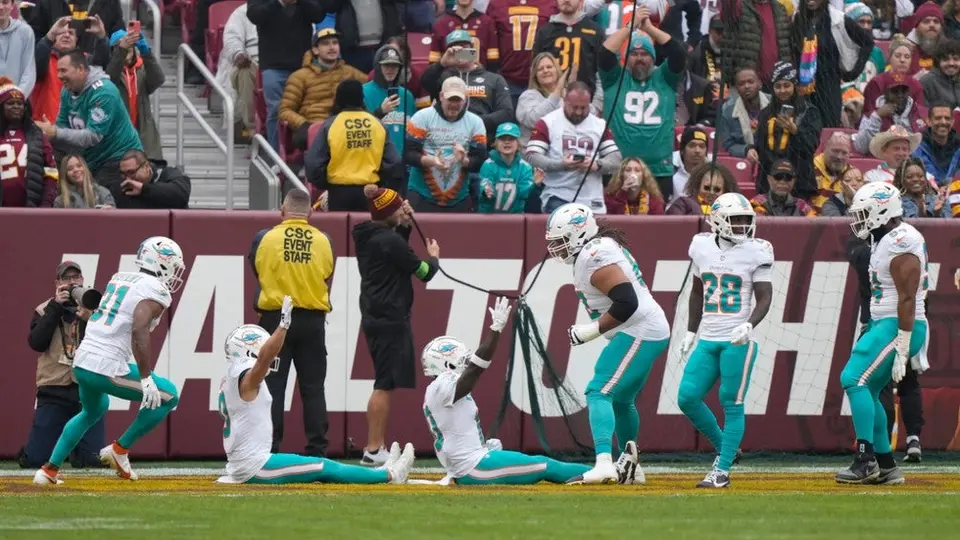 ¡En la montaña rusa! Dolphins festejó TD ante Washington como en un parque de diversiones