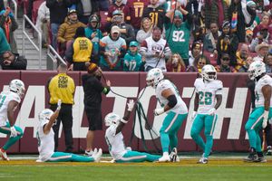 ¡En la montaña rusa! Dolphins festejó TD ante Washington como en un parque de diversiones