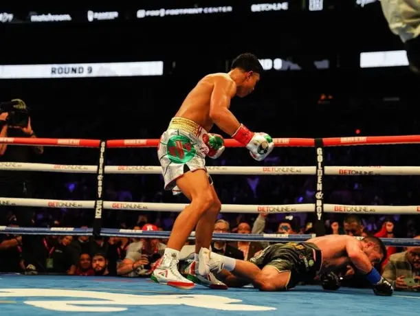 David Benavidez menospreció KO de Jaime Munguía sobre Ryder