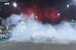 Max Verstappen conquista el GP de Abu Dhabi; 'Checo' acaba en el cuarto lugar