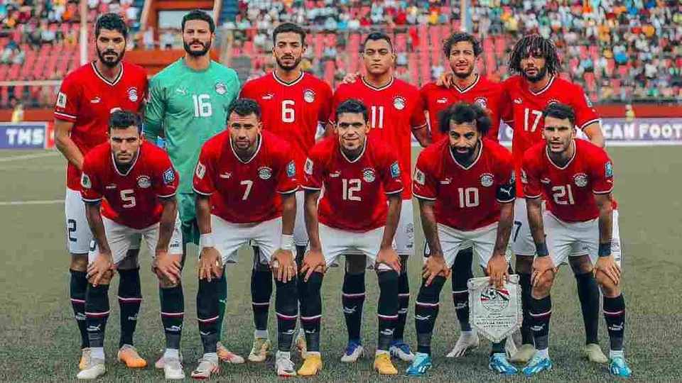 Aficionado intentó agredir a Mohamed Salah en partido de Egipto ante Sierra Leona
