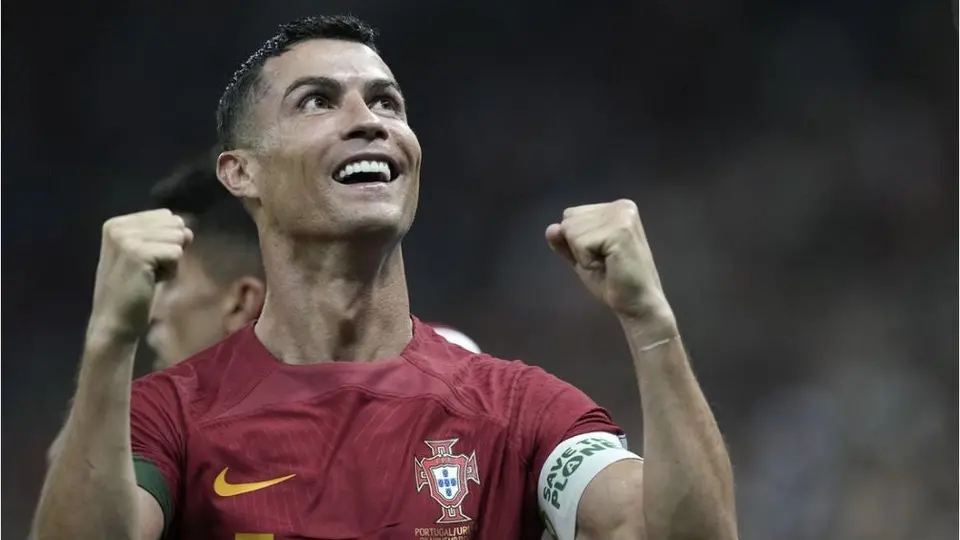 Frank Warren sobre el futuro de Cristiano Ronaldo: "Va a firmar con el Arsenal"