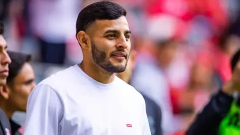 ¡Presente en el estadio! Alexis Vega asistió al Nemesio Diez a apoyar a sus nuevos compañeros
