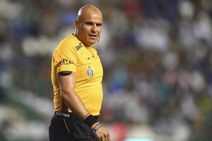 'Paco' Chacón anuncia que regresará a ser árbitro
