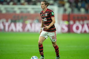 Kun Agüero 'recomendó' a Filipe Luis insultar a la esposa de Di María en un derbi madrileño