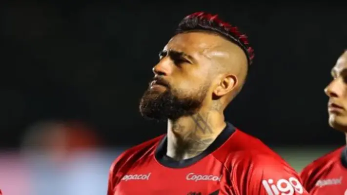 Directivo asegura que Arturo Vidal está muy cerca de llegar al América... de Cali