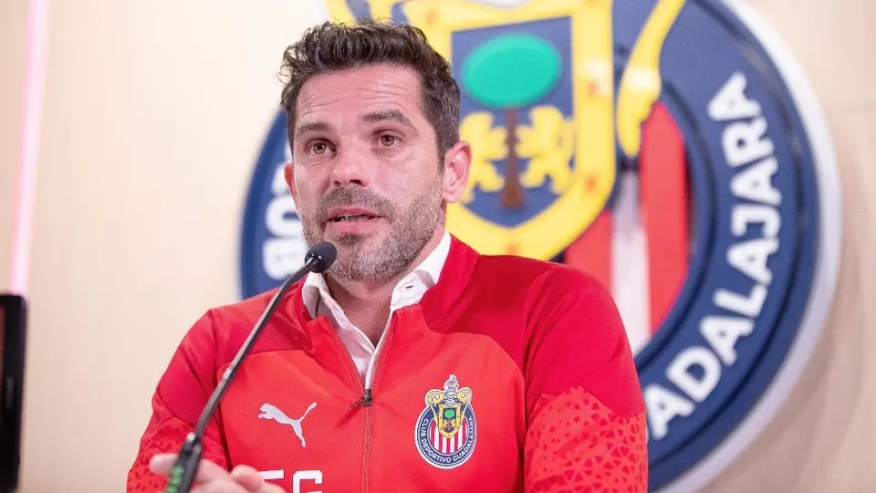 Gago asegura disciplina en Chivas desde el primer día: 'Las cosas van a ser muy claras'