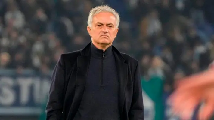 Mourinho apunta al Al Shabab tras salir de la Roma; medios árabes reportan que ya dio el 'sí'
