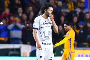 'Bofo' Bautista se burla del 'Chino' Huerta tras fallar penal contra Tigres