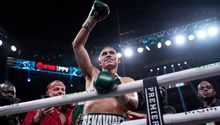 Benavidez 'saborea' combate contra Canelo: "Es la pelea que el boxeo necesita"