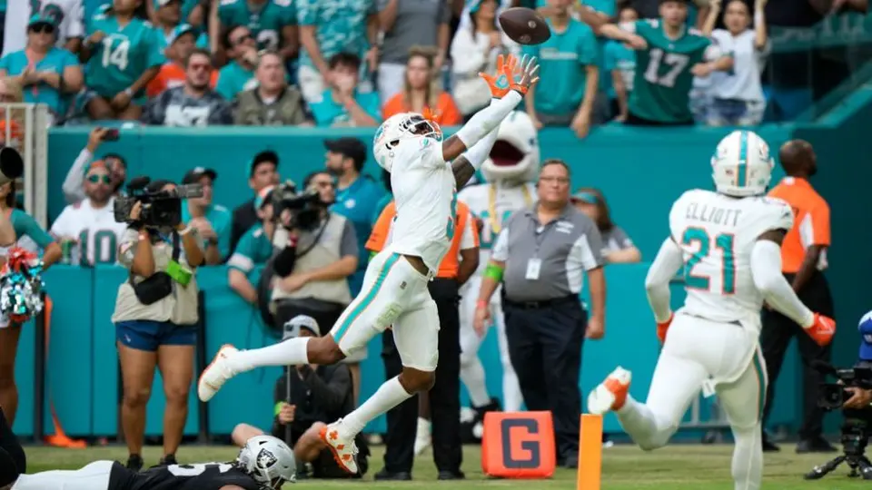 Jalen Ramsey sella victoria de Dolphins ante Raiders con intercepción en último minuto