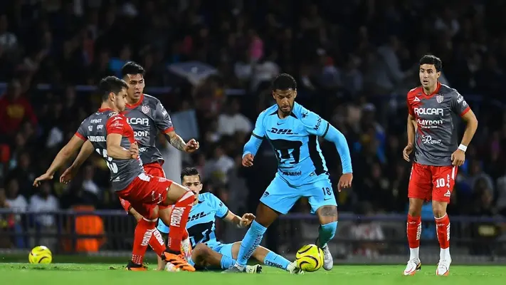 Pumas y Necaxa reparten puntos en el Olímpico Universitario