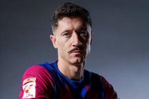 Barcelona desata la fiebre de bigotes en "Movember" para concienciar sobre la salud masculina