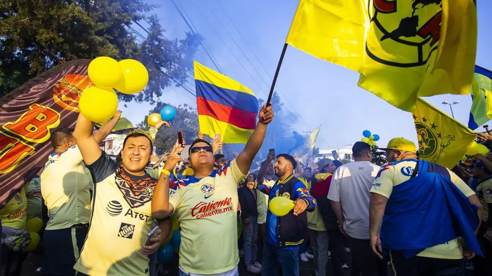 ¡Lamentable! La violencia se hizo presente en las gradas del Estadio Azteca durante la Final del Apertura 2023