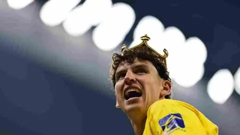 Igor Lichnovsky se quedará un torneo más con América