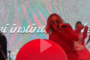 Belinda golpea accidentalmente a fan... ¡En pleno concierto!