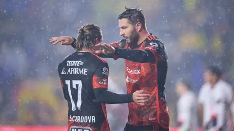 ¡Le pegan a Chivas! Sebastián Córdova fue el héroe en la victoria de Tigres