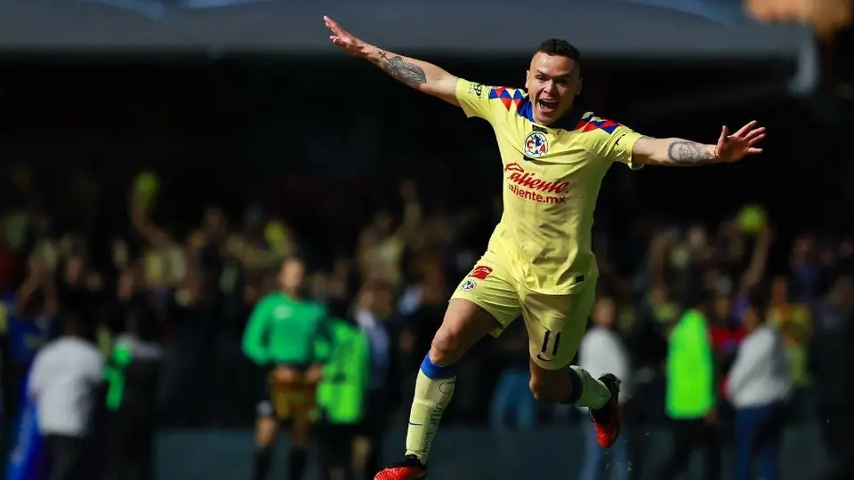 Prensa regia explota contra Cabecita Rodríguez por humillar a Tigres con tercer gol