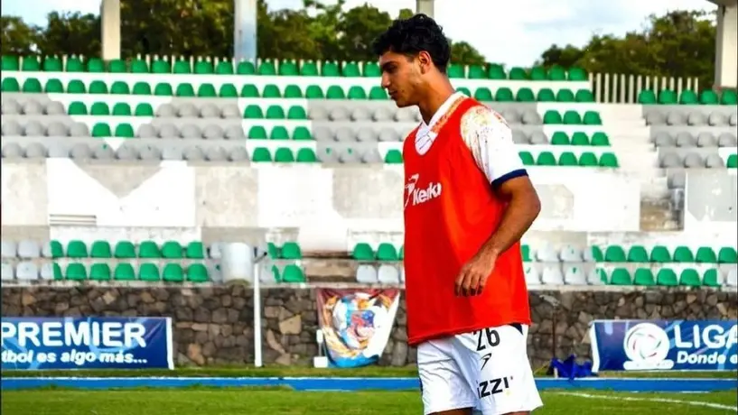 ¡Estreno goleador! Zinedine Sidane anotó en su primer partido con Chivas