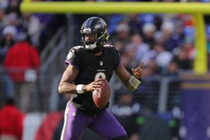 Tom Brady llena de elogios a Lamar Jackson: 'Lo estás haciendo al más alto nivel'