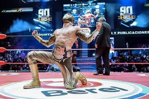 Máscara Dorada se convirtió en Campeón Mundial Histórico del CMLL