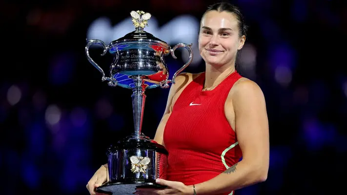 Australian Open: Sabalenka repitió corona tras ganarle a Zheng en Final del Abierto de Australia