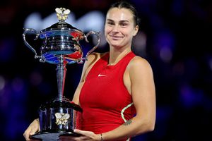 Australian Open: Sabalenka repitió corona tras ganarle a Zheng en Final del Abierto de Australia